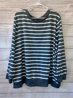 BloomChic Gray & White Striped Crewneck Sweatshirt
